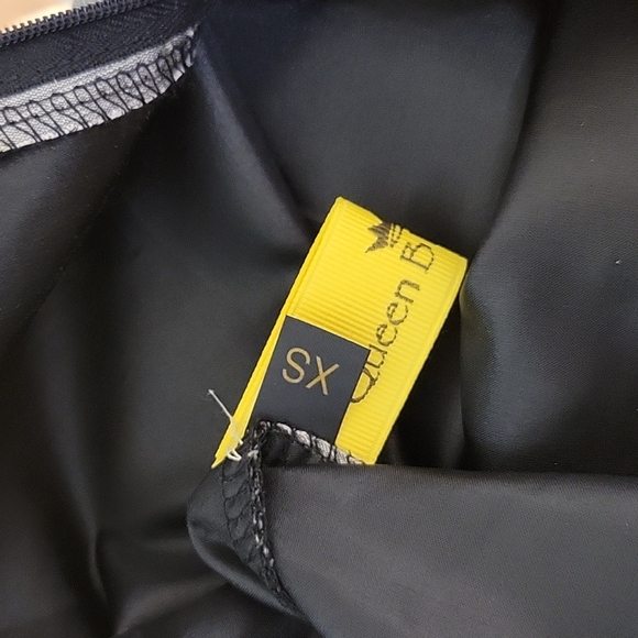 Silver Grey Silk Skirt - Picture 7 of 10